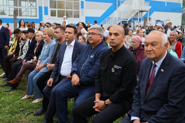 Праздник двора в Осиново собрал жителей на яркое событие