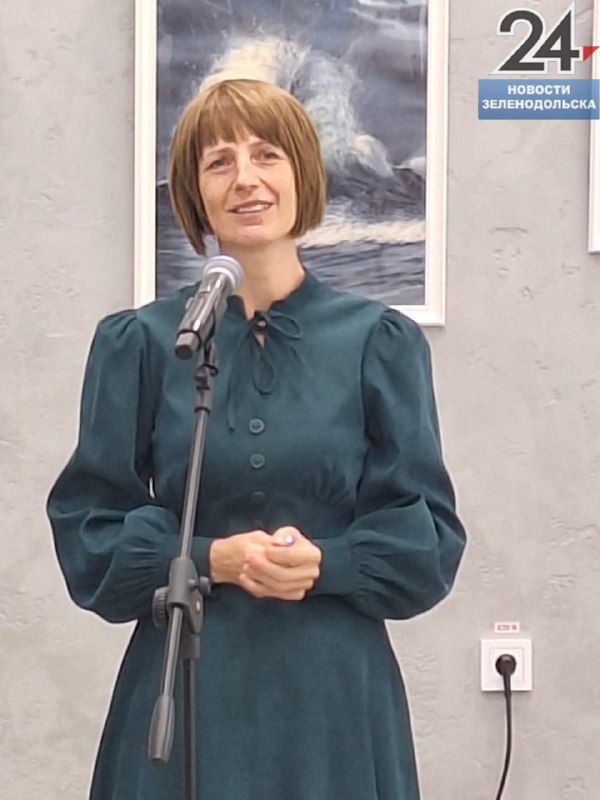 В Центре культурного развития открылась выставка ярких работ «Акварель Марины Яковлевой»