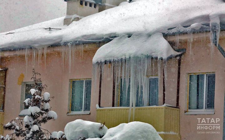 Падение снега и сосулек: кто несет ответственность?