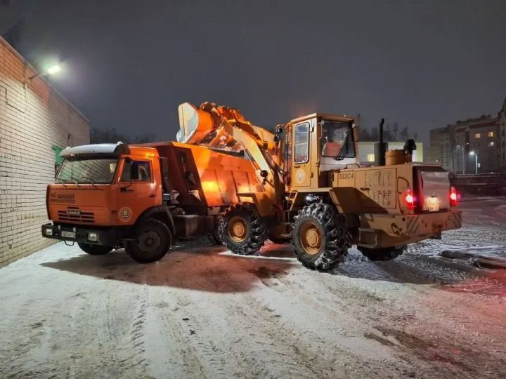 Более 2920 кубометров снега вывезли с улиц Зеленодольска за новогодние праздники