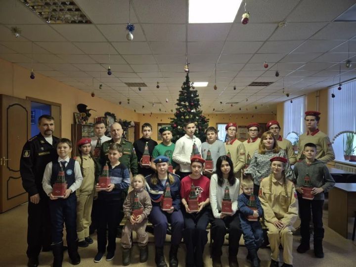 В Центре творчества прошла торжественная церемония награждения победителей юнармейских конкурсов