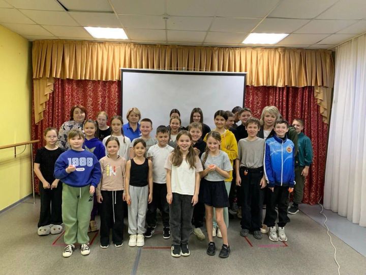 Урок безопасности от профессионала в подростковом клубе «Афина»