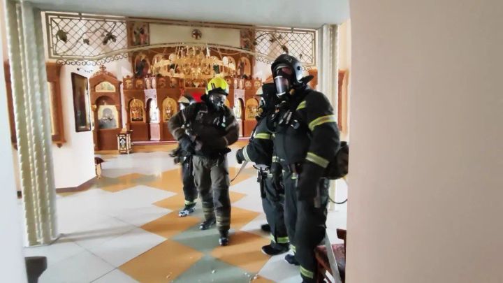 В поселке Васильево провели пожарно-тактические учения на здании Храма Воздвижения Креста Господня