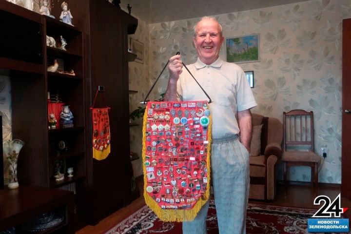 Старый значок из коллекции Александра Прокофьева посвящён 5000 номеру «Зеленодолки»