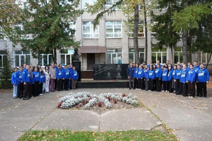 Зеленодольские молодогвардейцы почтили память краснодонских подпольщиков