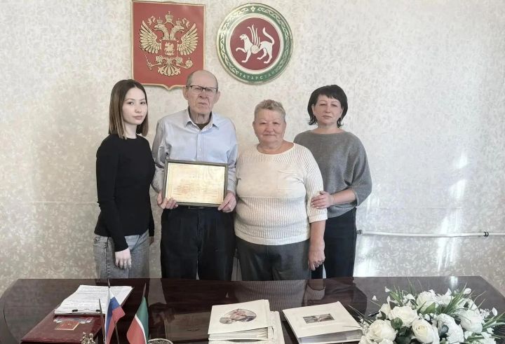 В Васильево чествовали супругов Шебаловых