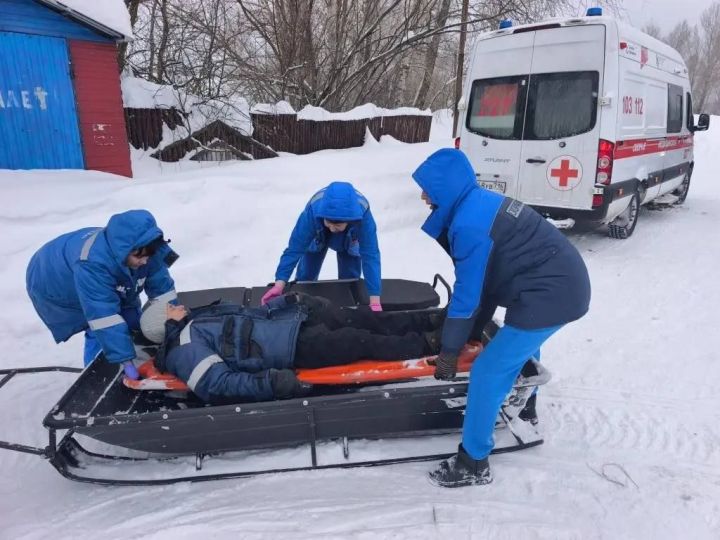 В Зеленодольском районе прошли учения по ликвидации последствий ДТП на льду