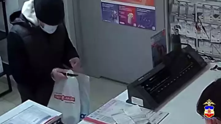 В Зеленодольске задержали грабителя салона сотовой связи