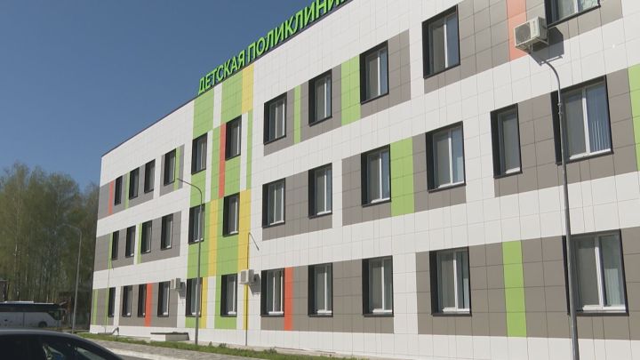 «Школа мам» помогает беременным освоиться в тонкостях материнства