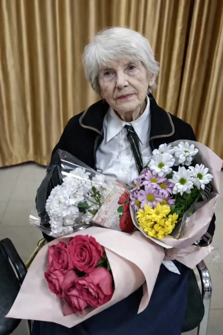В поселке Васильево отметили юбилей Галины Михайловны Косаревой