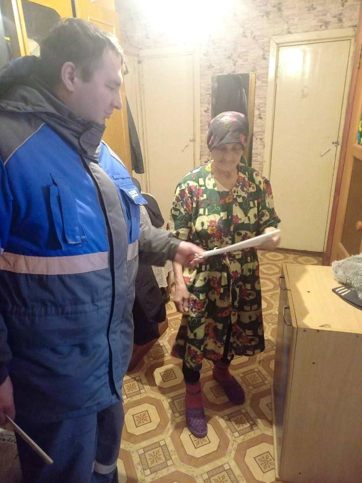 Работники Зеленодольскгаза провели профилактические беседы с жителями многоквартирных домов