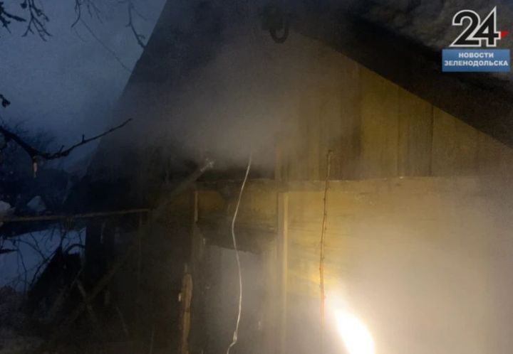 Сегодня около 6 утра произошел пожар в садовом товариществе «Красная горока-2»