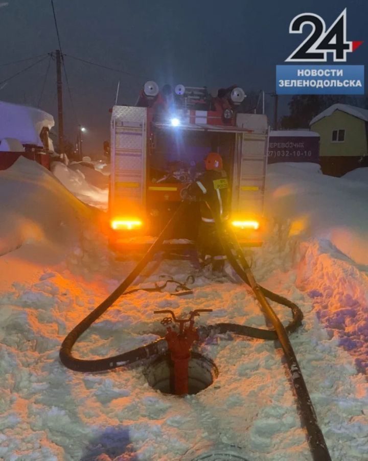 Сегодня около 6 утра произошел пожар в садовом товариществе «Красная горока-2»