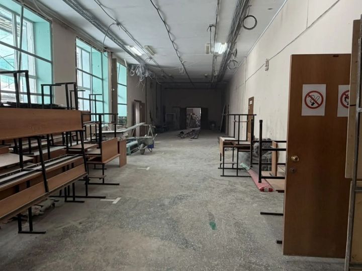 Глава Зеленодольского района Михаил Афанасьев проинспектировал ход ремонта судостроительного колледжа