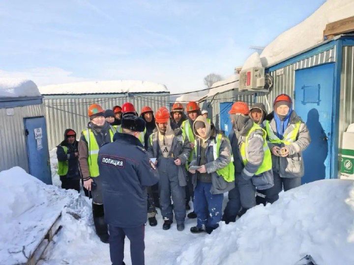 В Зеленодольском районе готовят к депортации 12 нелегальных мигрантов