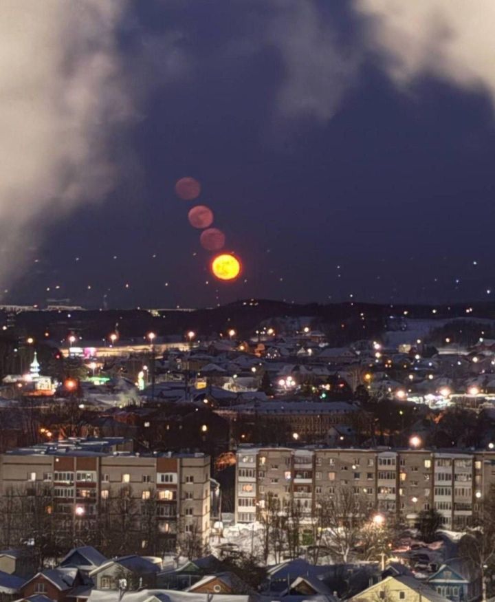 «Четыре» луны над Казанью: что на самом деле увидели жители и почему это не аномалия