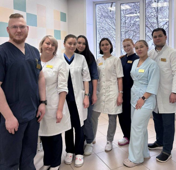 Зеленодольское ЦРБ поздравило сотрудников с днем онколога