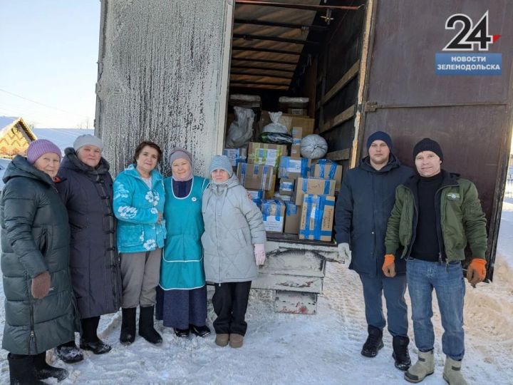 Волонтерам Нурлатского штаба подарили вдохновение творческая группа «Ышаныч» («Доверие»)