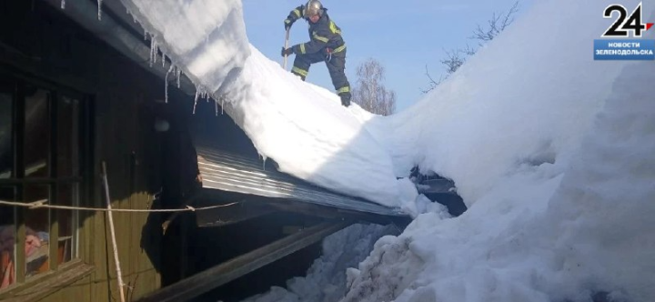 Зеленодольские пожарные помогли пожилой женщине