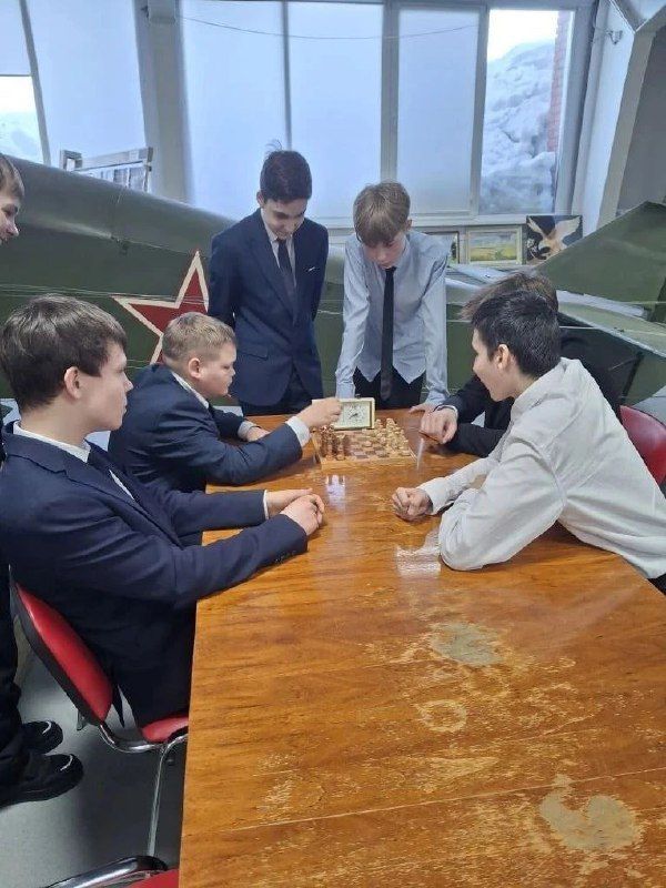 Ученики 8-го класса Лицея имени Карпова села Осиново посетили Казанский вертолетный завод