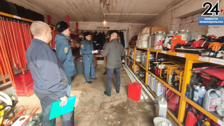 Сотрудники МЧС России проверили готовность к пожароопасному сезону в Зеленодольском районе