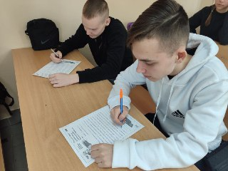 В Зеленодольском механическом колледже прошла акция поддержки