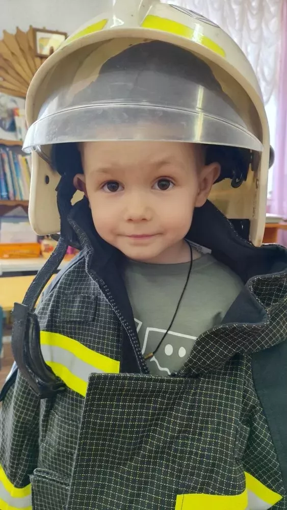 Юные огнеборцы: урок безопасности в детском саду «Василек»