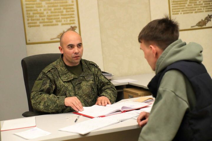 Контракт на выбор: как татарстанцы выбирают род войск и получают до 2,9 млн рублей