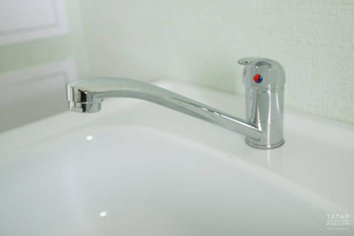 В Госдуме дали ответ на вопрос о том, почему нельзя перестать отключать горячую воду летом