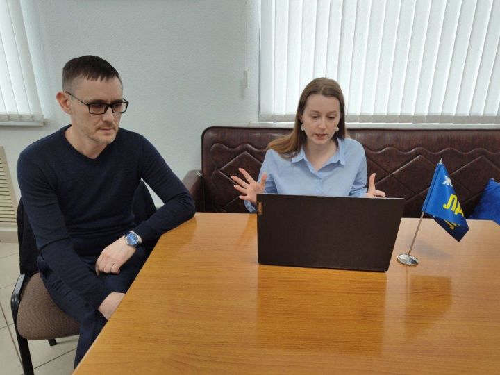 Выездной приём юристов: жители республики получили бесплатную правовую помощь