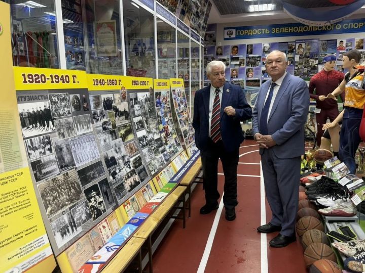 Ильдар Гильмутдинов оценил ход реконструкции соцобъектов в Зеленодольске