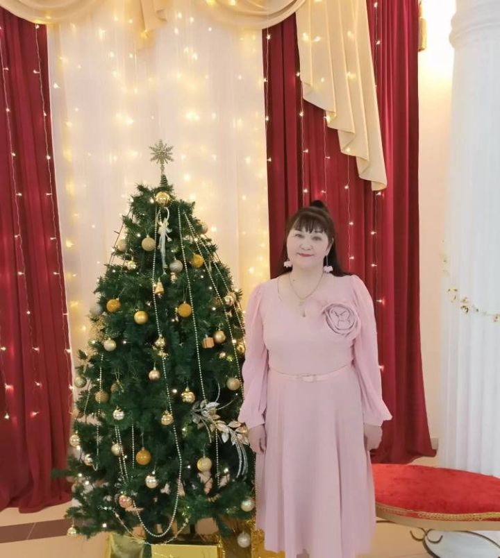 Зеленодольцы отстаивали честь района на конкурсе «Женщина года»: Номинация «Героиня третьего возраста»