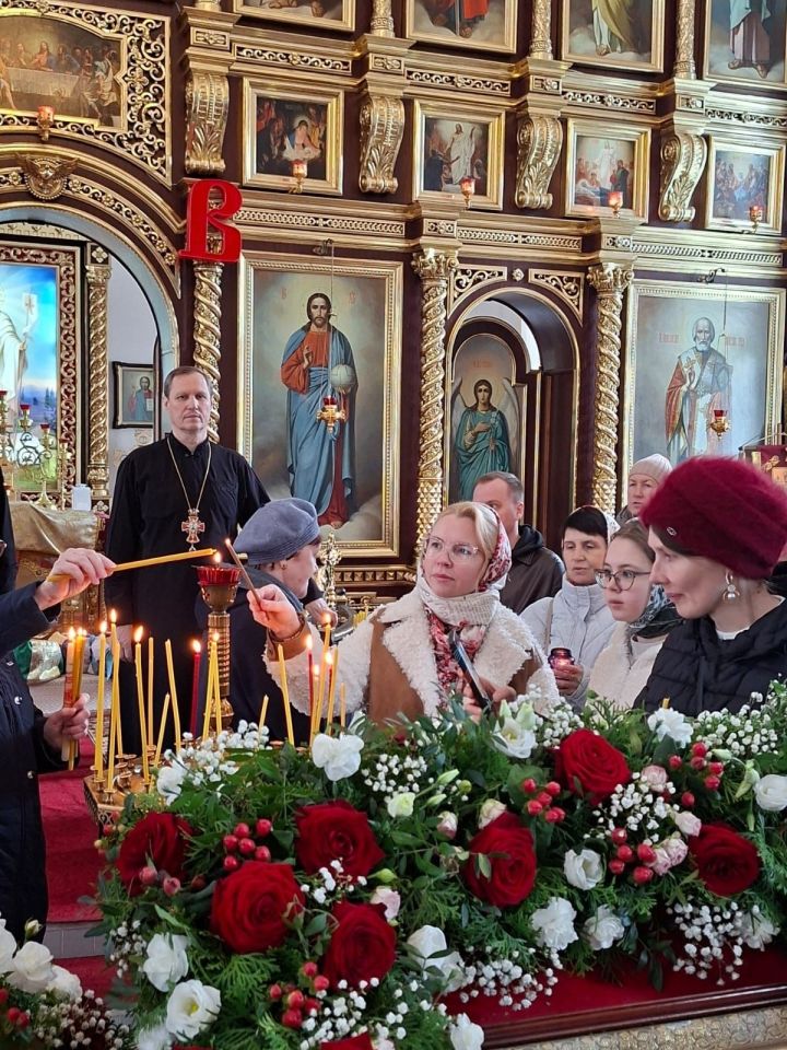 Благодатный огонь доставлен в Зеленодольск