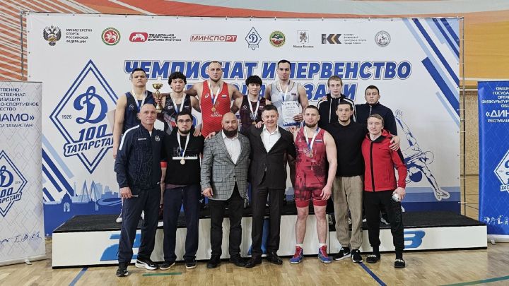 Зеленодольцы выиграли чемпионат Казани по греко-римской борьбе