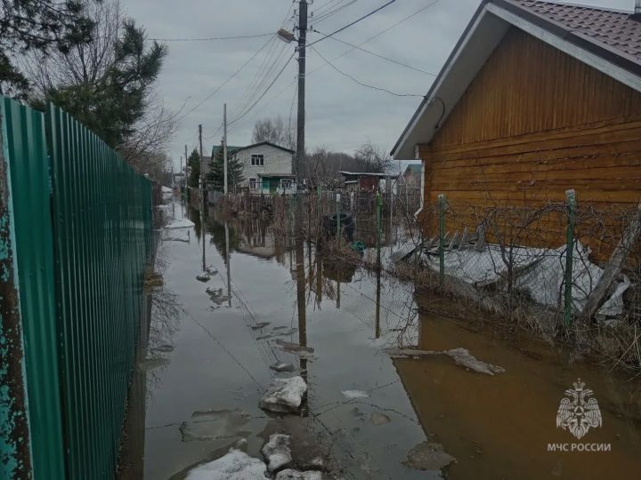 В п. Васильево Зеленодольского района произошло подтопление 30 дачных участков