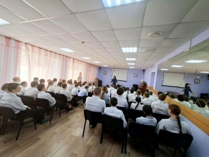 Подвиг планетарного масштаба: школьникам Зеленодольска рассказали о героях Чернобыля