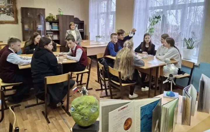 Свияжская школа совершила «Путешествие сквозь вселенную»