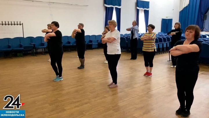 «Сердце поёт, а ноги танцуют!»: Как жительницы посёлка Васильево ломают стереотипы о возрасте