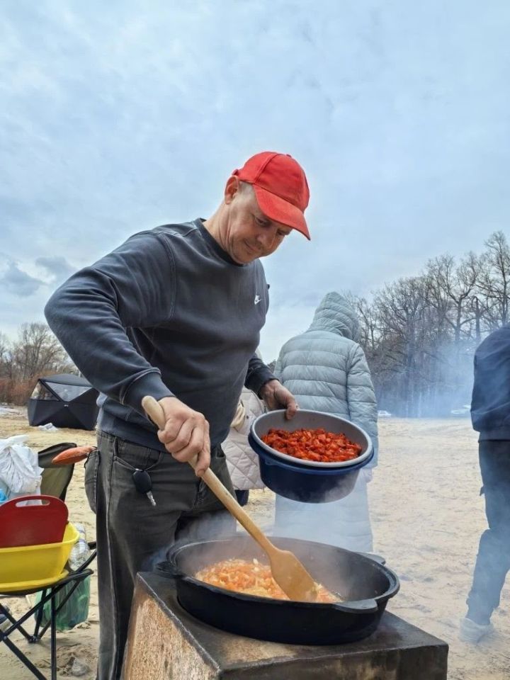 Волга, лодки и душевные песни