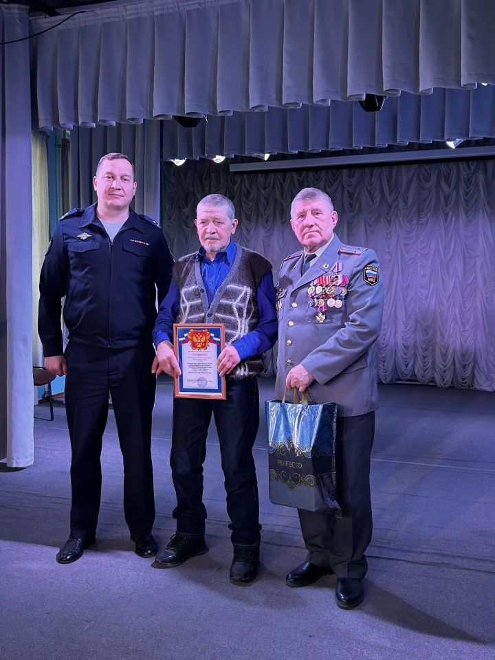 В центре творчества отпраздновали день ветерана ОВД