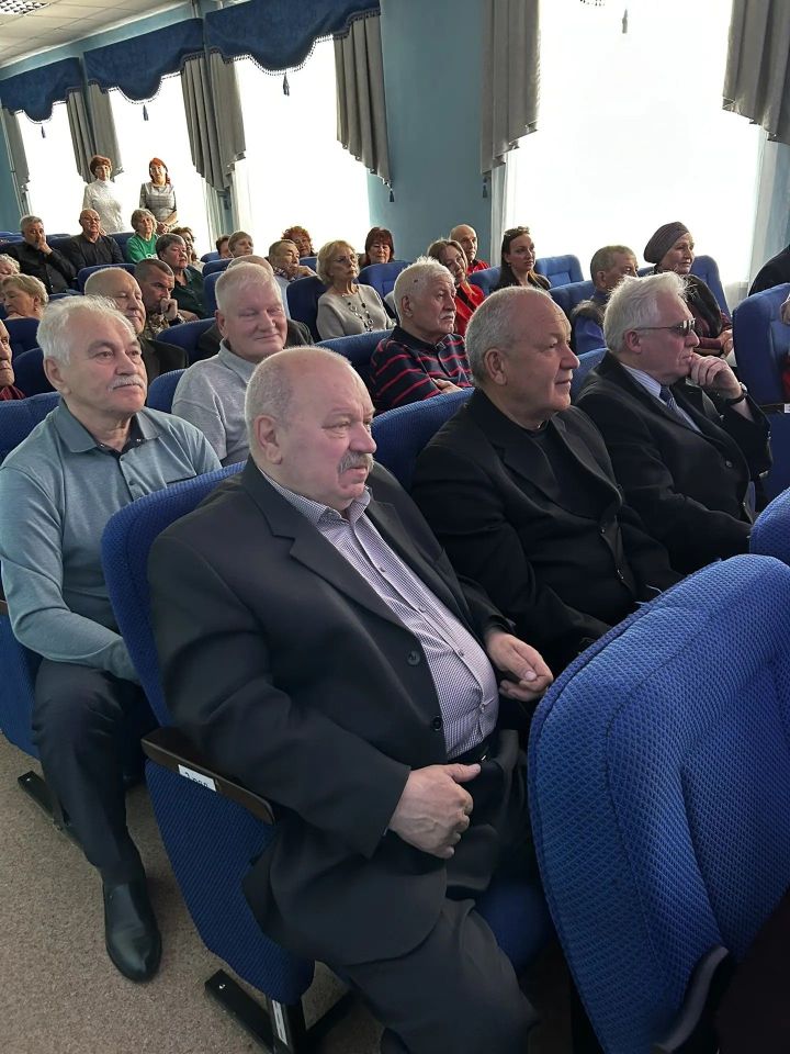 В центре творчества отпраздновали день ветерана ОВД