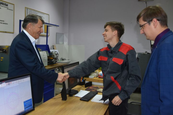 «Героями нашего времени должны быть инженеры...»