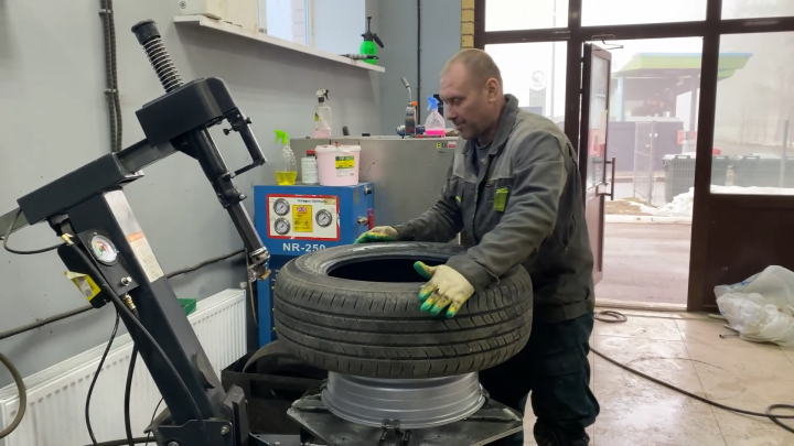 Почему с «переобувкой» авто нельзя ни торопиться, ни затягивать