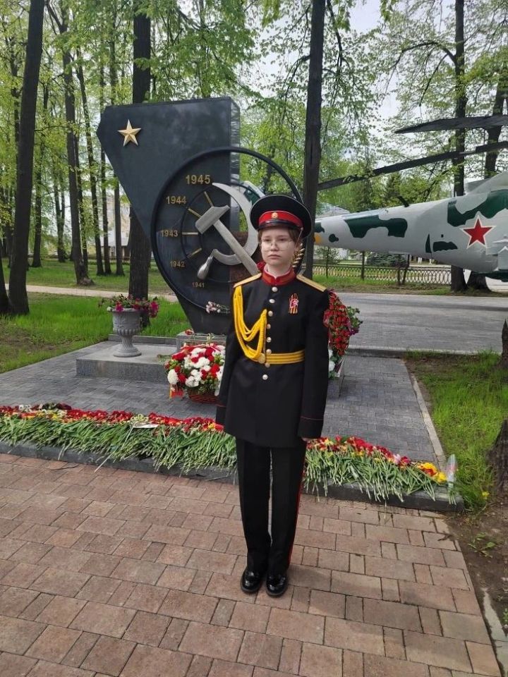 Юнармейцы лицея №1 заступили на Вахту Памяти в Парке Победы
