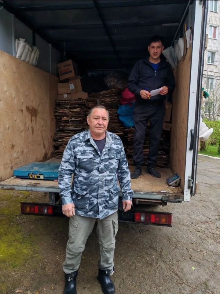 «Солнышко» за экологию: детский сад № 40 собрал макулатуру и получил награду