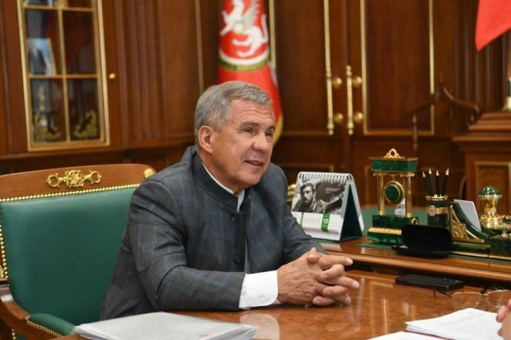Раис РТ Рустам Минниханов подписал указ о создании электронной доски почета Татарстана