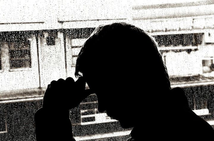 Чувствуете себя выжатым после общения? 4 типа энергетических вампиров
