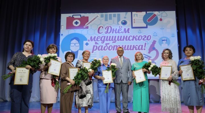 Зеленодольске торжественно отметили День медицинского работника