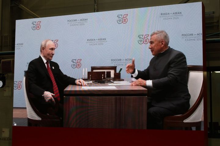 Владимир Путин дал старт работе сборочно-испытательного комплекса АО «Казанькомпрессормаш» в Зеленодольске
