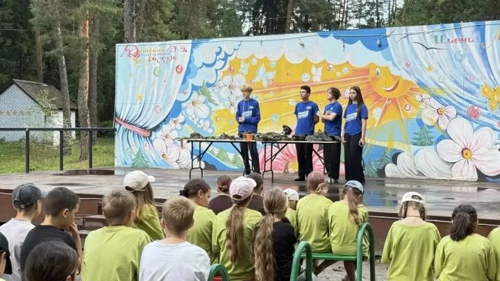 Активисты «Молодой Гвардии» организовали патриотическое мероприятие для детей